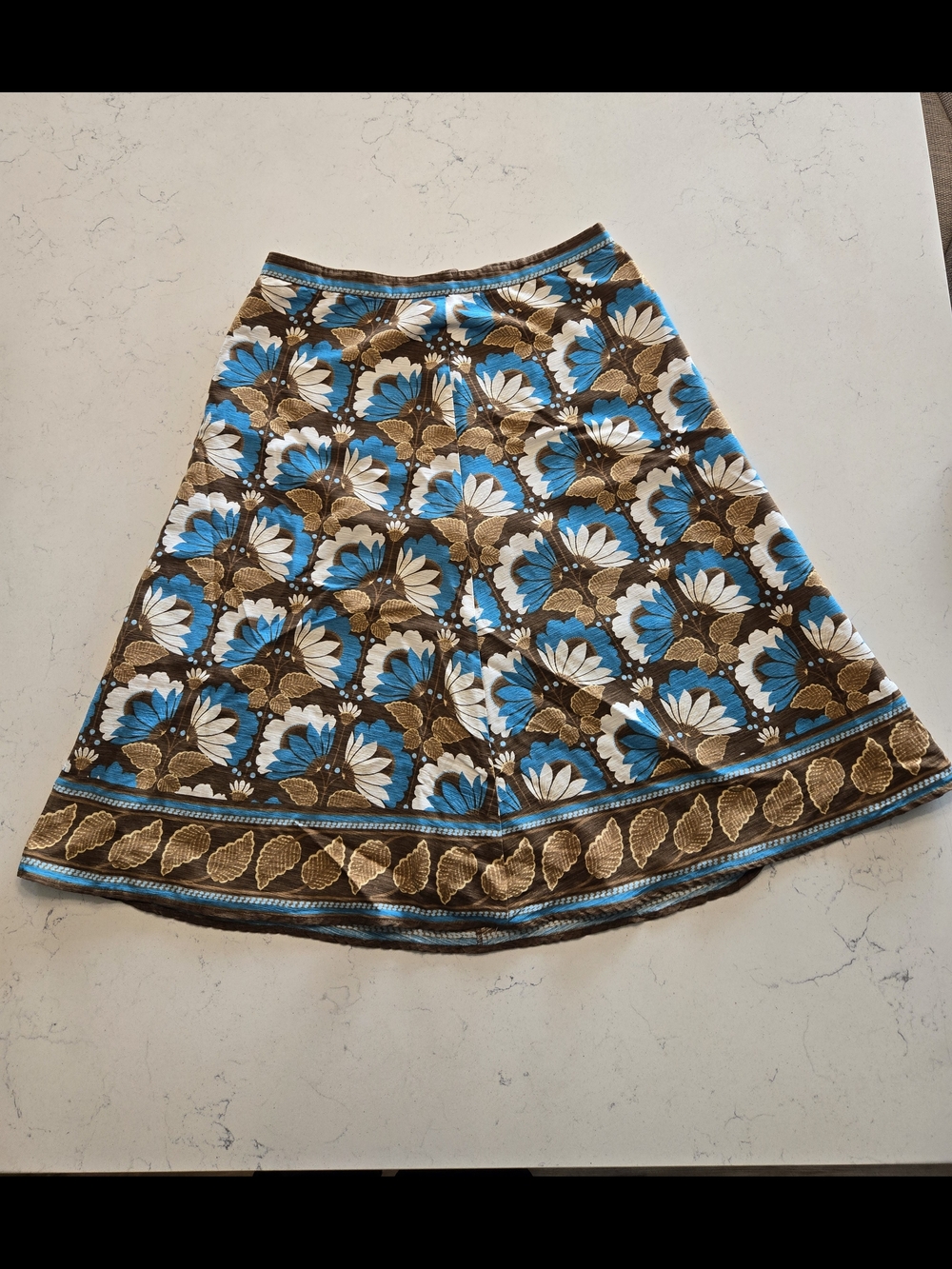 Anne Carson Silk Floral A-Line Skirt in Blue, Brown & White Size 8